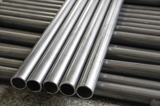 2000 Reihen-rundes Aluminiumlegierungs-Rohr 6063 6061 0.3-120mm