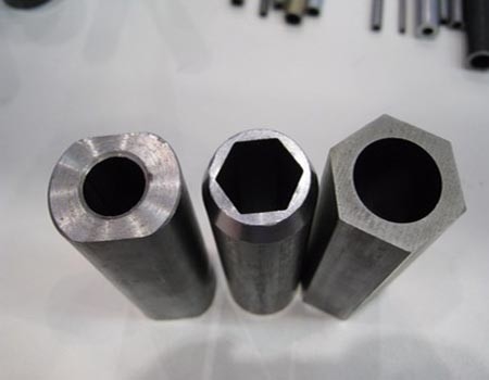 ASTM-Kohlenstoffstahl-Rohr formt 1-12m Q345 Q235 45# 20# 16Mn