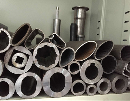 ASTM-Kohlenstoffstahl-ovalgeschnittenes Stahlrohr 1-1000mm 1-12m